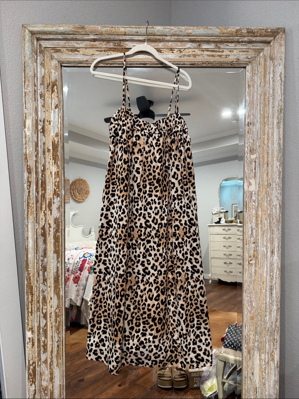 Star drop leopard dress